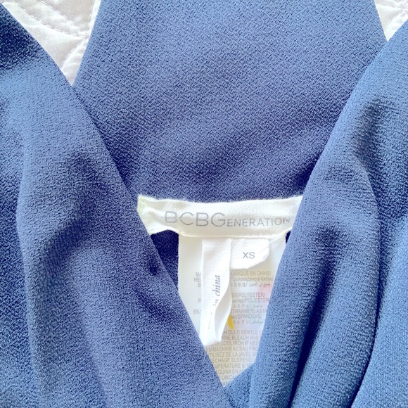 BCBGeneration Navy Dress. Size XS - Picture 4 of 5